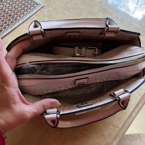 Guess Satchel/ Crossbody - Picture 3 of 15